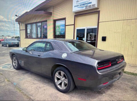 2017 Dodge Challenger SXT Plus