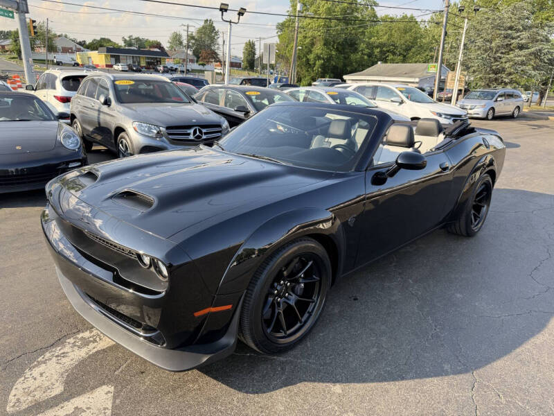 2023 Dodge Challenger SRT - Photo 9