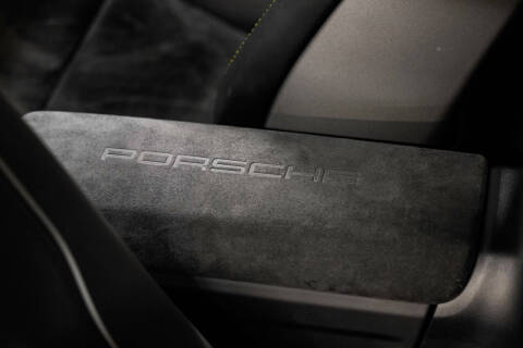 2016 Porsche Cayman GT4