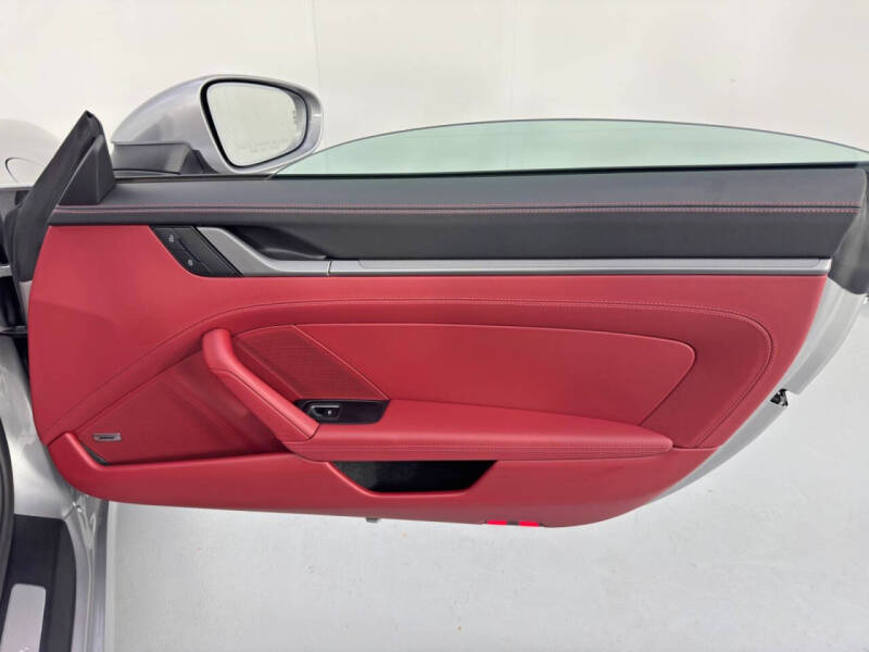 2025 Porsche 911 Carrera