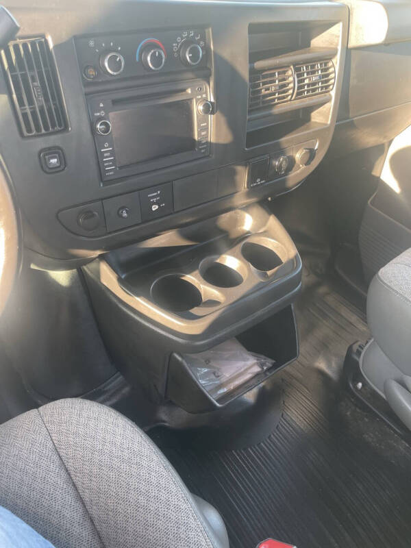 2017 Chevrolet Express 2500