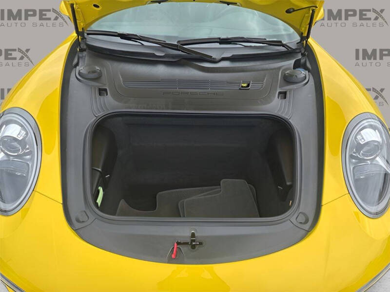 2018 Porsche 911 Carrera 4