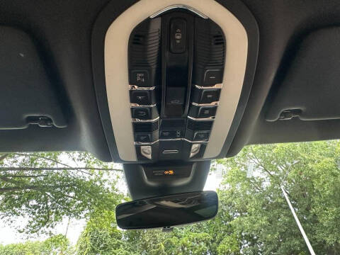 2020 Porsche Macan S