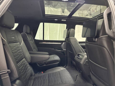 2025 Cadillac Escalade-V