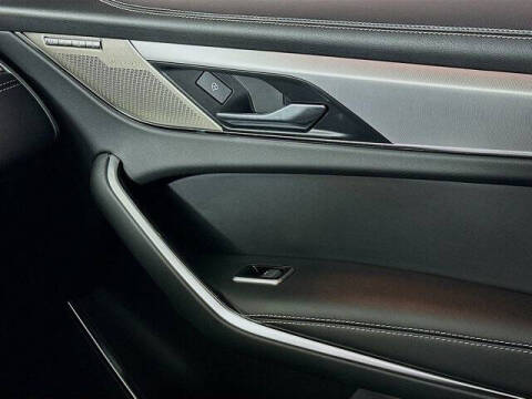 2024 Jaguar F-PACE P250 R-Dynamic S