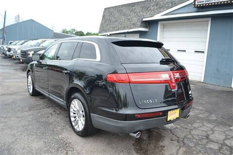 2011 Lincoln MKT