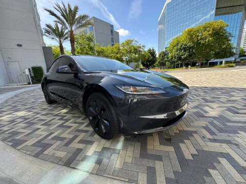 2025 Tesla Model 3 Long Range