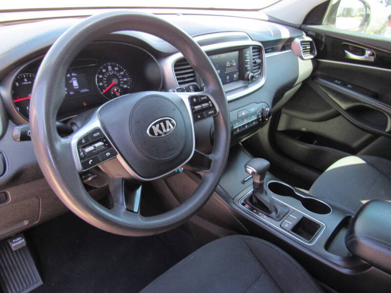 2019 Kia Sorento LX