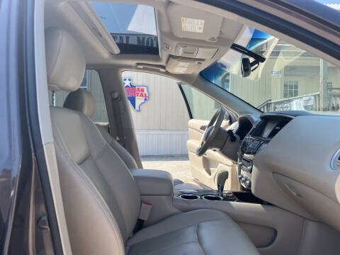 2015 Nissan Pathfinder SV