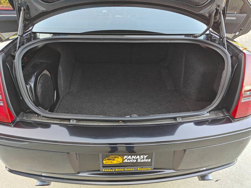 2006 Chrysler 300 SRT-8