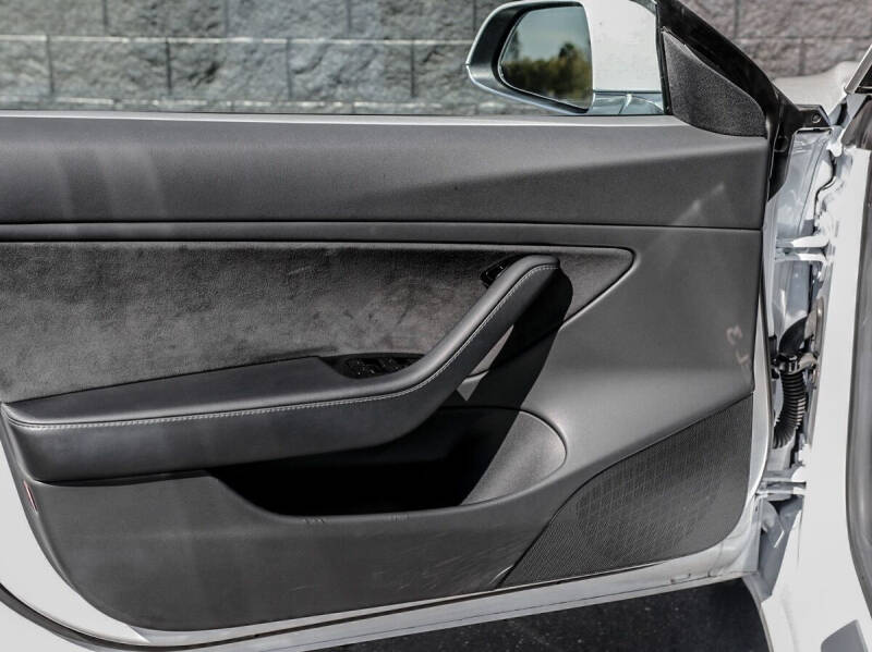 2019 Tesla Model 3 Mid Range