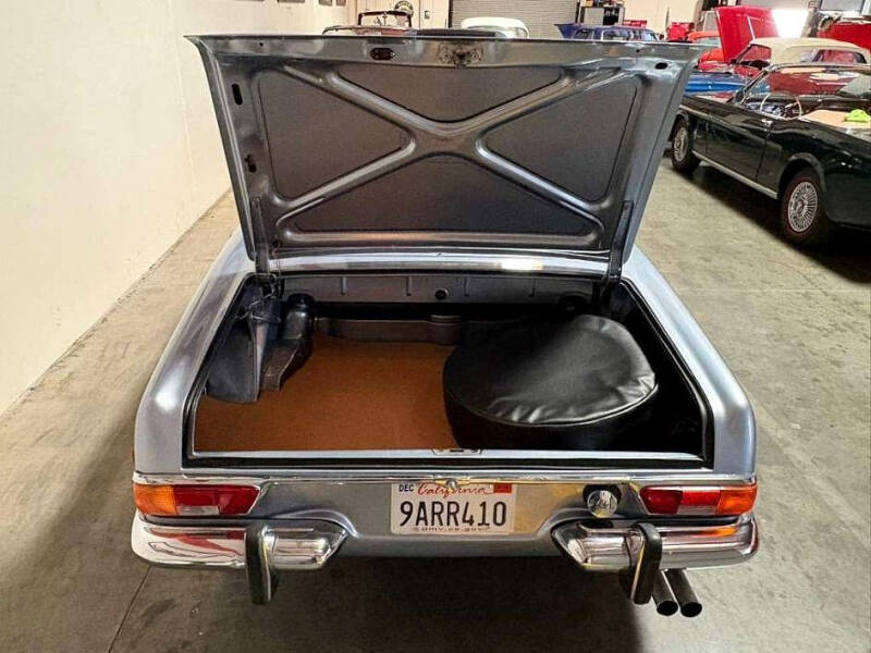 1970 Mercedes-Benz 280-Class