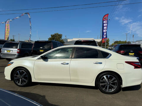 2016 Nissan Altima 2.5 SR