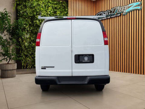 2021 Chevrolet Express 2500