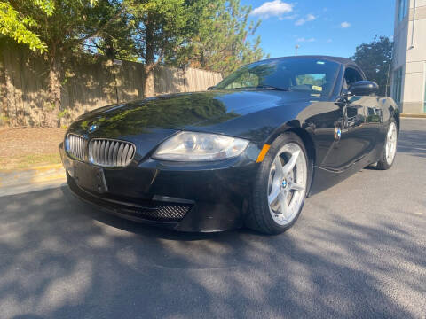 2006 BMW Z4 for sale at Super Bee Auto in Chantilly VA