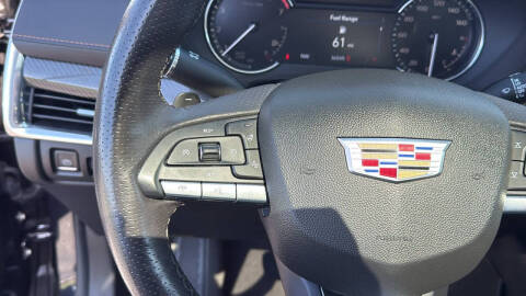 2023 Cadillac XT4 Sport