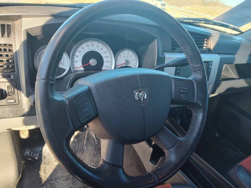 2008 Dodge Dakota Sport photo 5