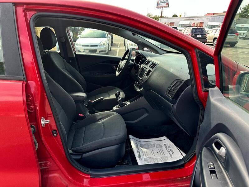 2013 Kia Rio 5-Door EX