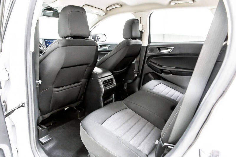 2021 Ford Edge SE