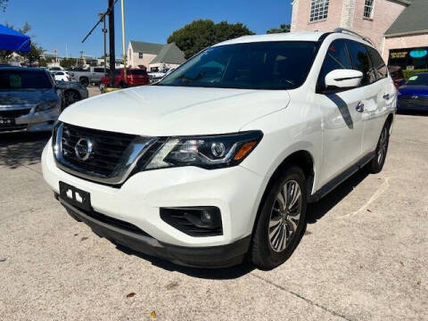 2019 Nissan Pathfinder S