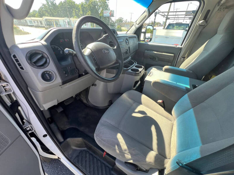 2011 Ford E-Series E-150