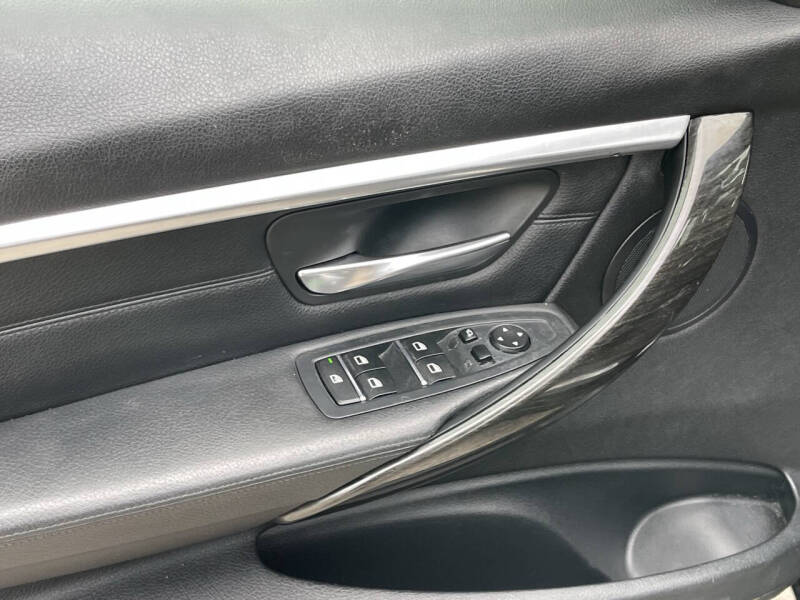 2016 BMW 3 Series 328i