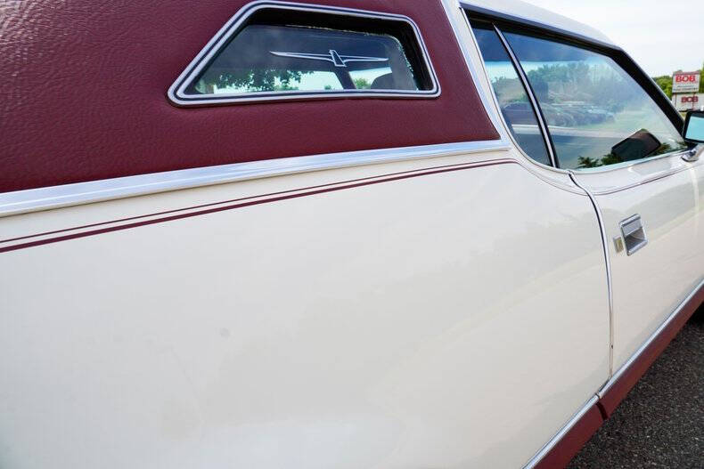 1976 Ford Thunderbird