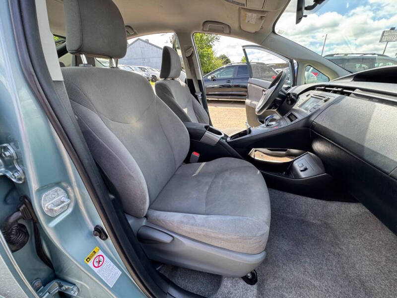 2014 Toyota Prius Two