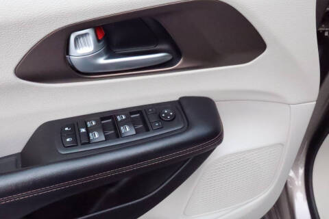 2018 Chrysler Pacifica Touring L Plus
