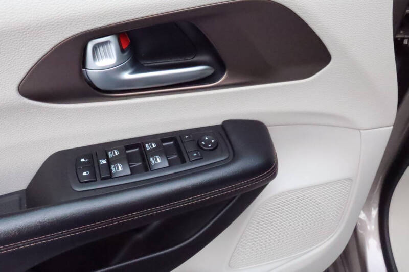 2018 Chrysler Pacifica Touring L Plus