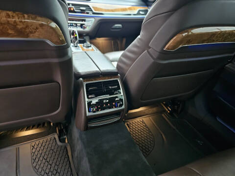 2018 BMW 7 Series 750i