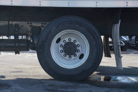 2015 Freightliner M2 106