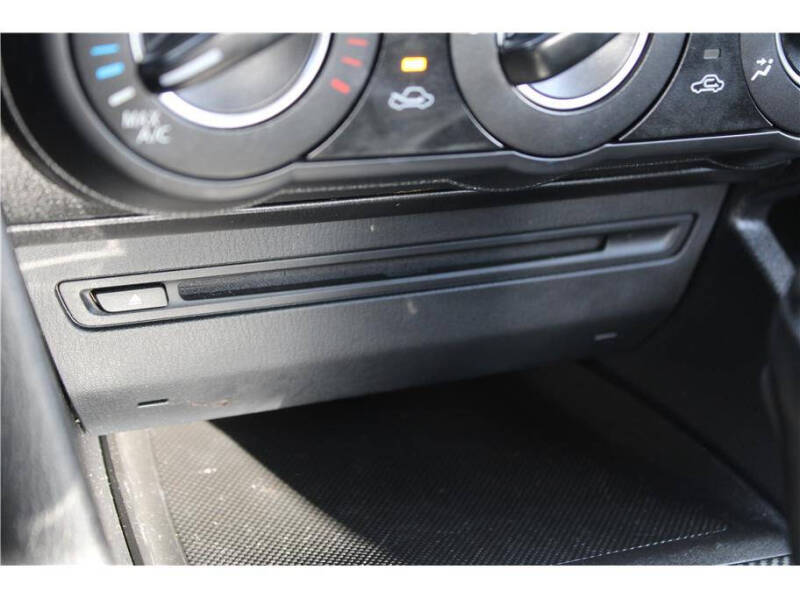 2014 Mazda MAZDA3 i Touring