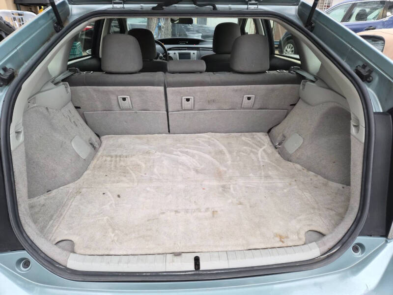 2015 Toyota Prius Three