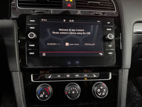 2020 Volkswagen Golf GTI SE