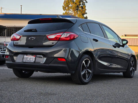 2017 Chevrolet Cruze LT Auto