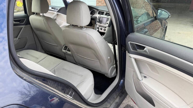 2017 Volkswagen Golf TSI SE