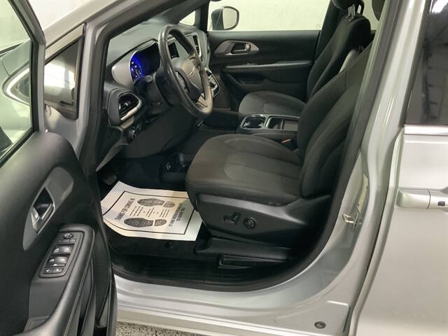 2023 Chrysler Pacifica Touring