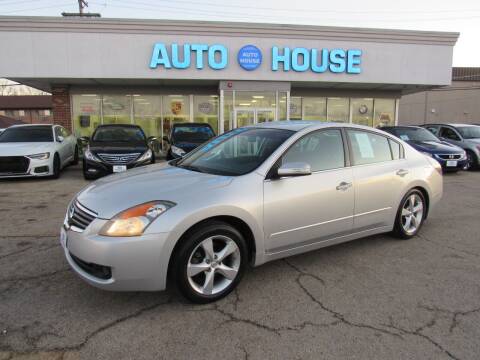 2008 Nissan Altima for sale at Auto House Motors - Downers Grove in Downers Grove IL