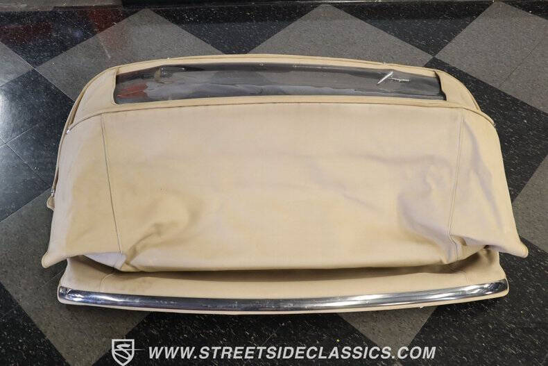 1957 Ford Thunderbird