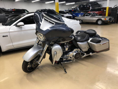2019 Harley-Davidson FLHXSE for sale at Fox Valley Motorworks in Lake In The Hills IL