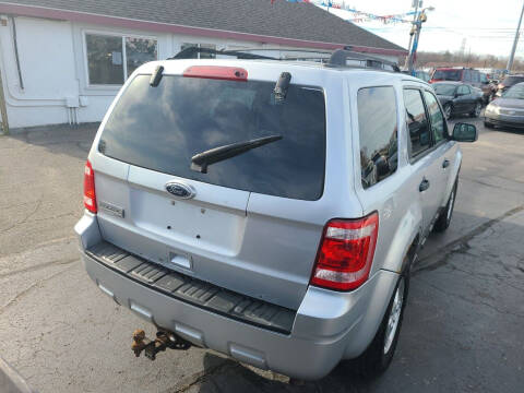 2010 Ford Escape XLS