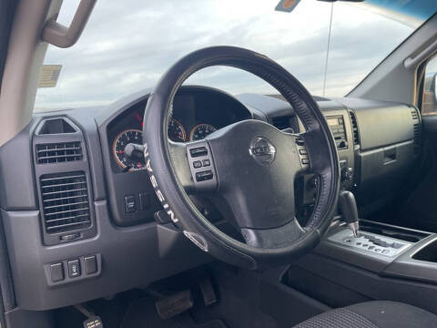 2012 Nissan Titan SV
