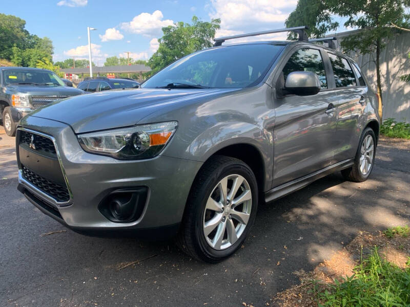 2015 Mitsubishi Outlander Sport ES photo 2