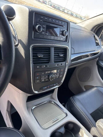 2016 Dodge Grand Caravan SXT Plus