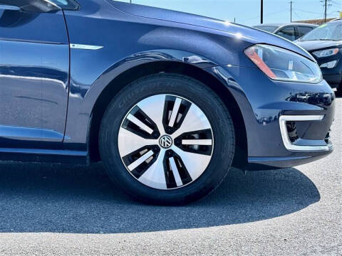 2016 Volkswagen e-Golf SE