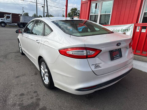 2013 Ford Fusion SE