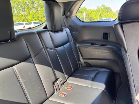 2017 Nissan Pathfinder SL