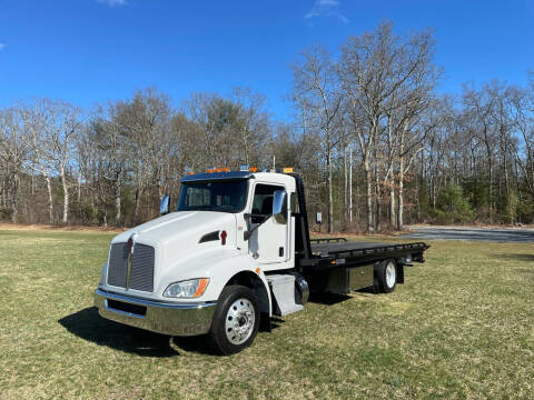 2019 Kenworth T270