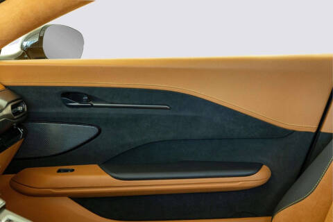 2025 Aston Martin Vantage